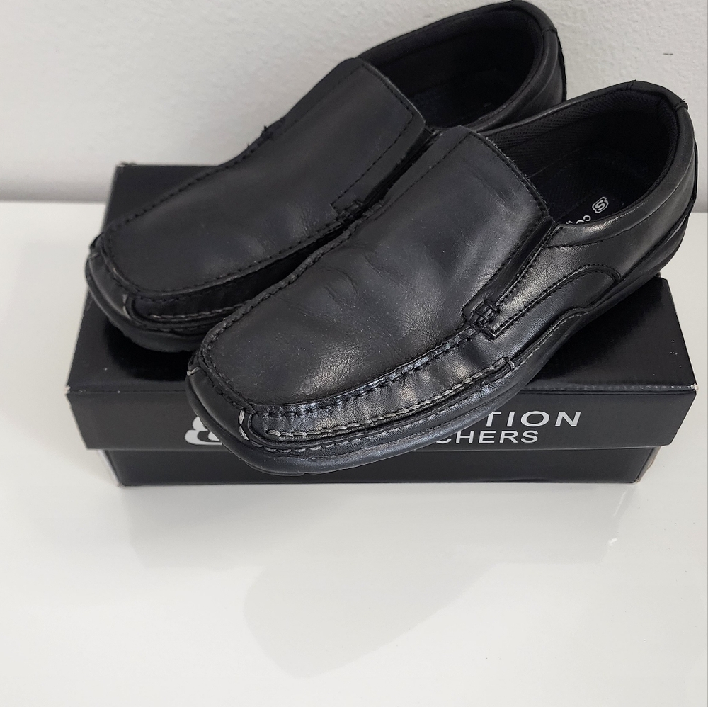 Men's Black Skechers Loafers